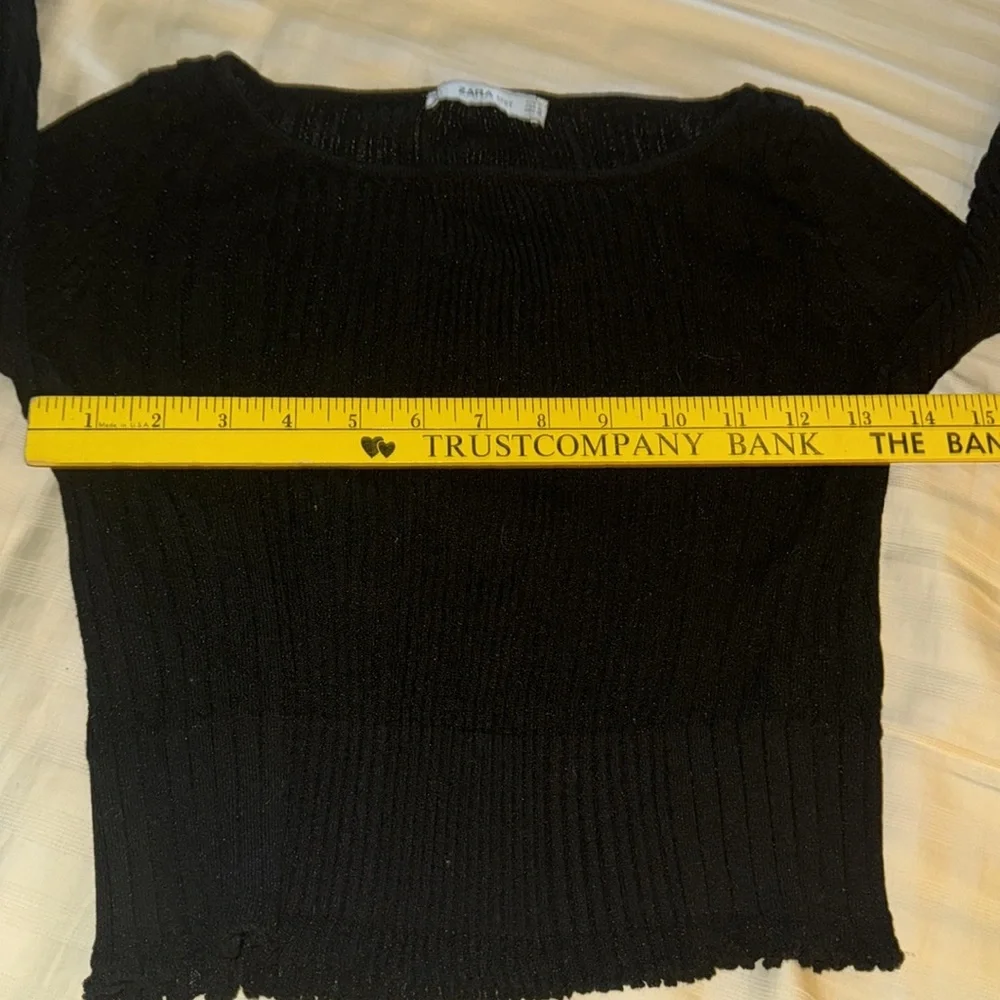 Zara Knit Medium black long sleeve cropped top blouson sleeves
